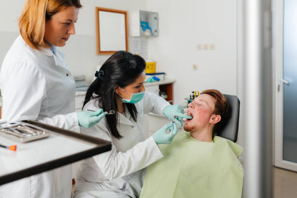 Best Emergency Wisdom Tooth Extraction in High Ridge, MO